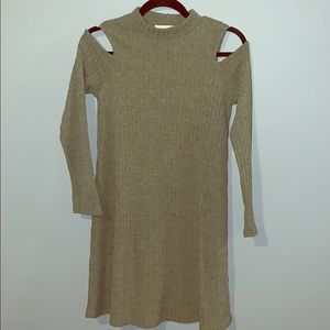 Pink Rose Cold-shoulder Sweater Dress Green Size M